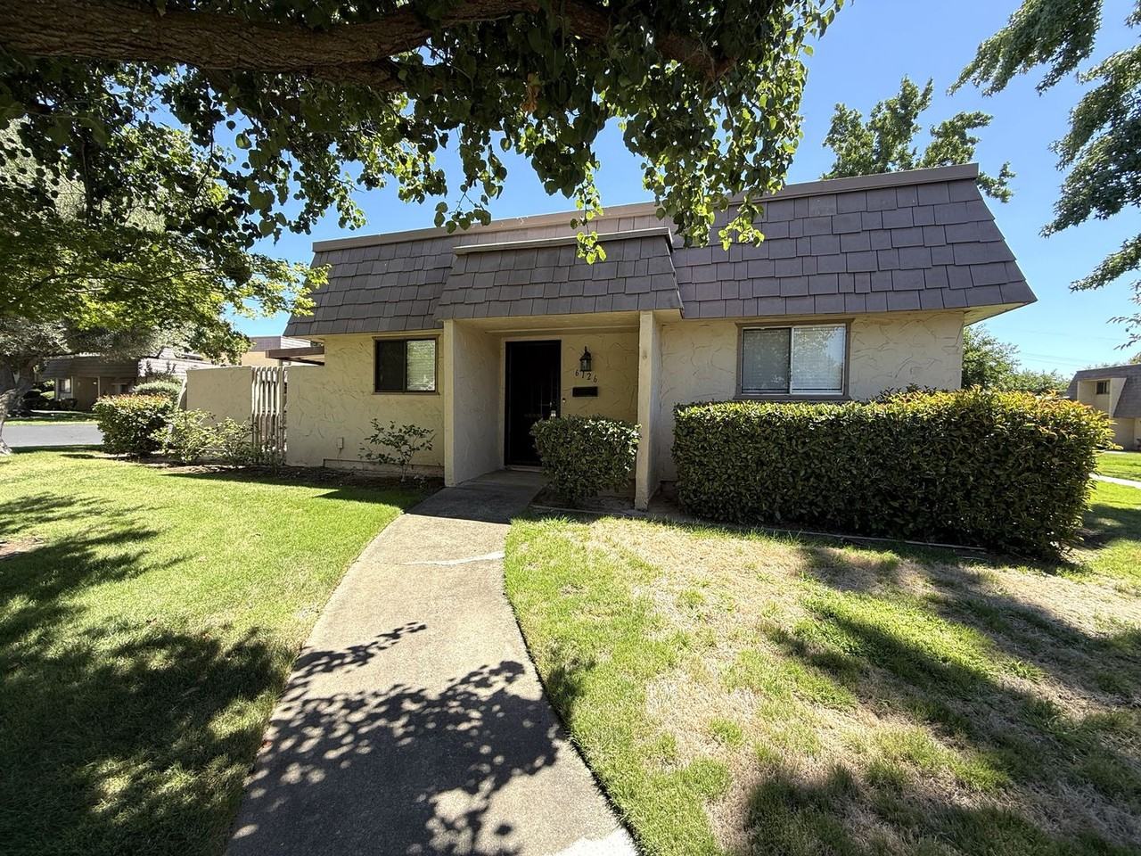 6126 Via Casitas - Photo 2 of 16