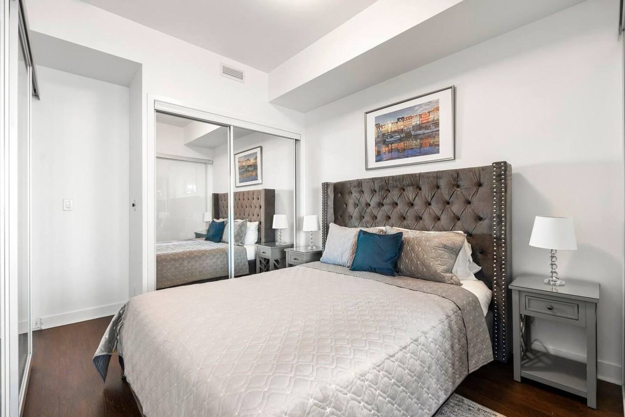 12 York St #1037087P - Photo 5 of 22