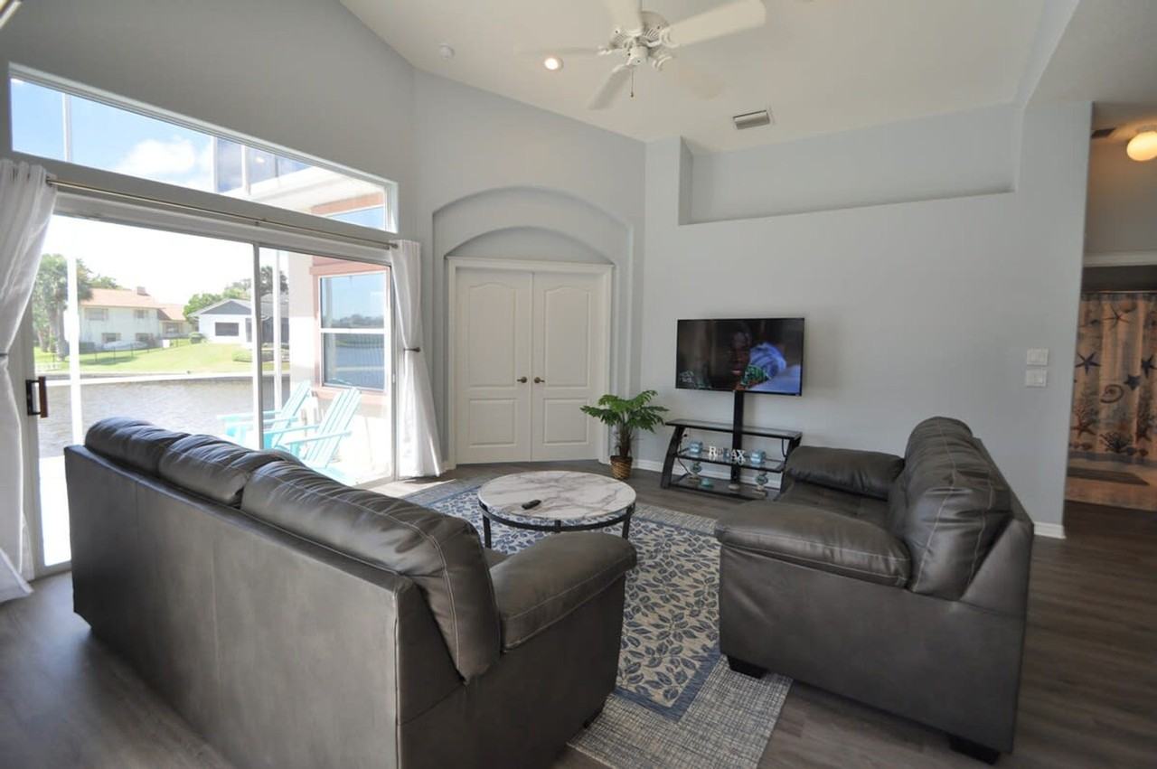 16 Cedarwood Ct #1261605P - Photo 2 of 50