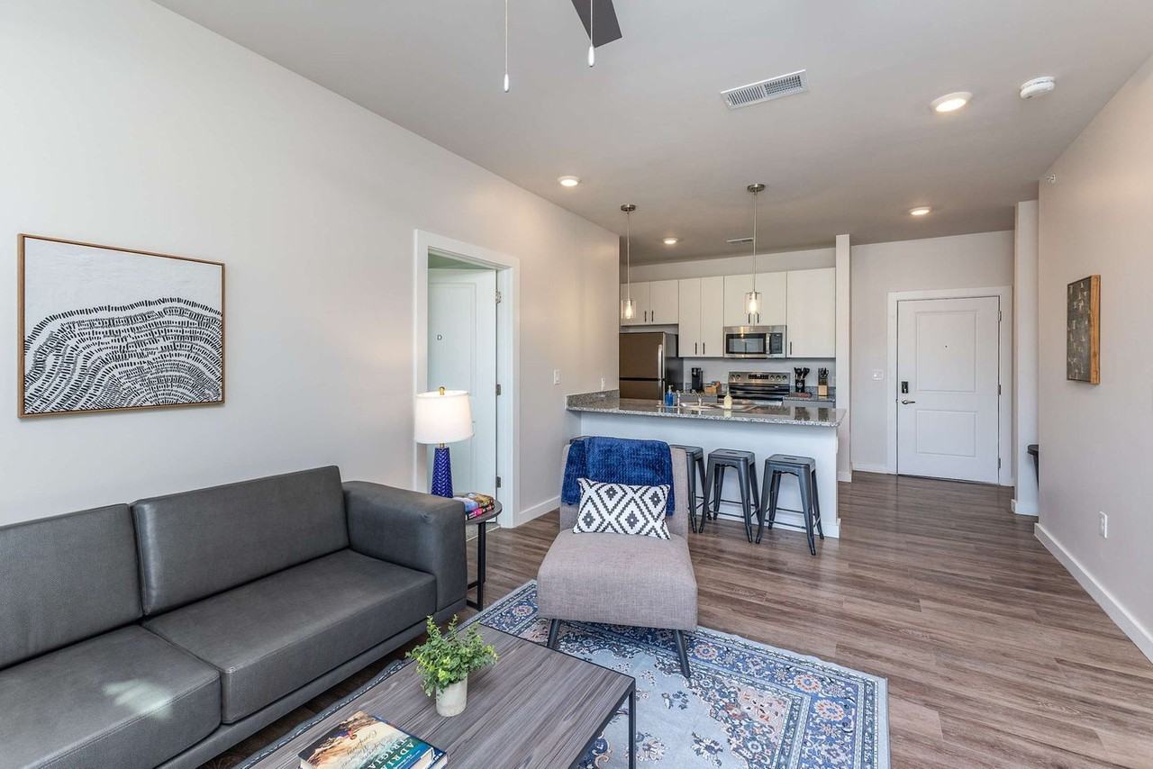 1001 Marshall Avenue - Photo 7 of 42