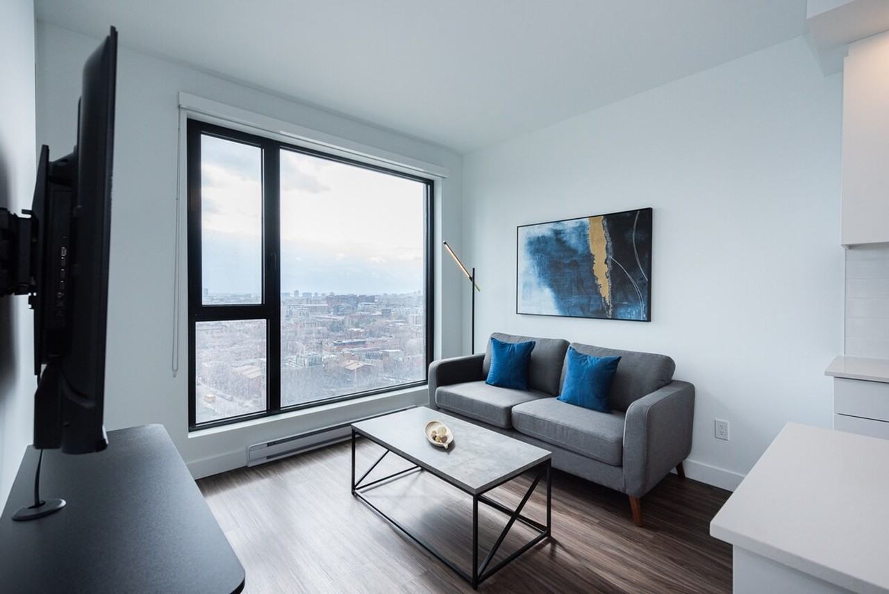 1454 Av Overdale #1261822P - Photo 6 of 40