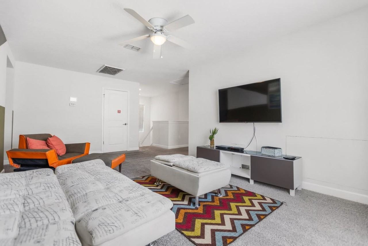 4718 Kings Castle Cir #1263246P - Photo 4 of 35