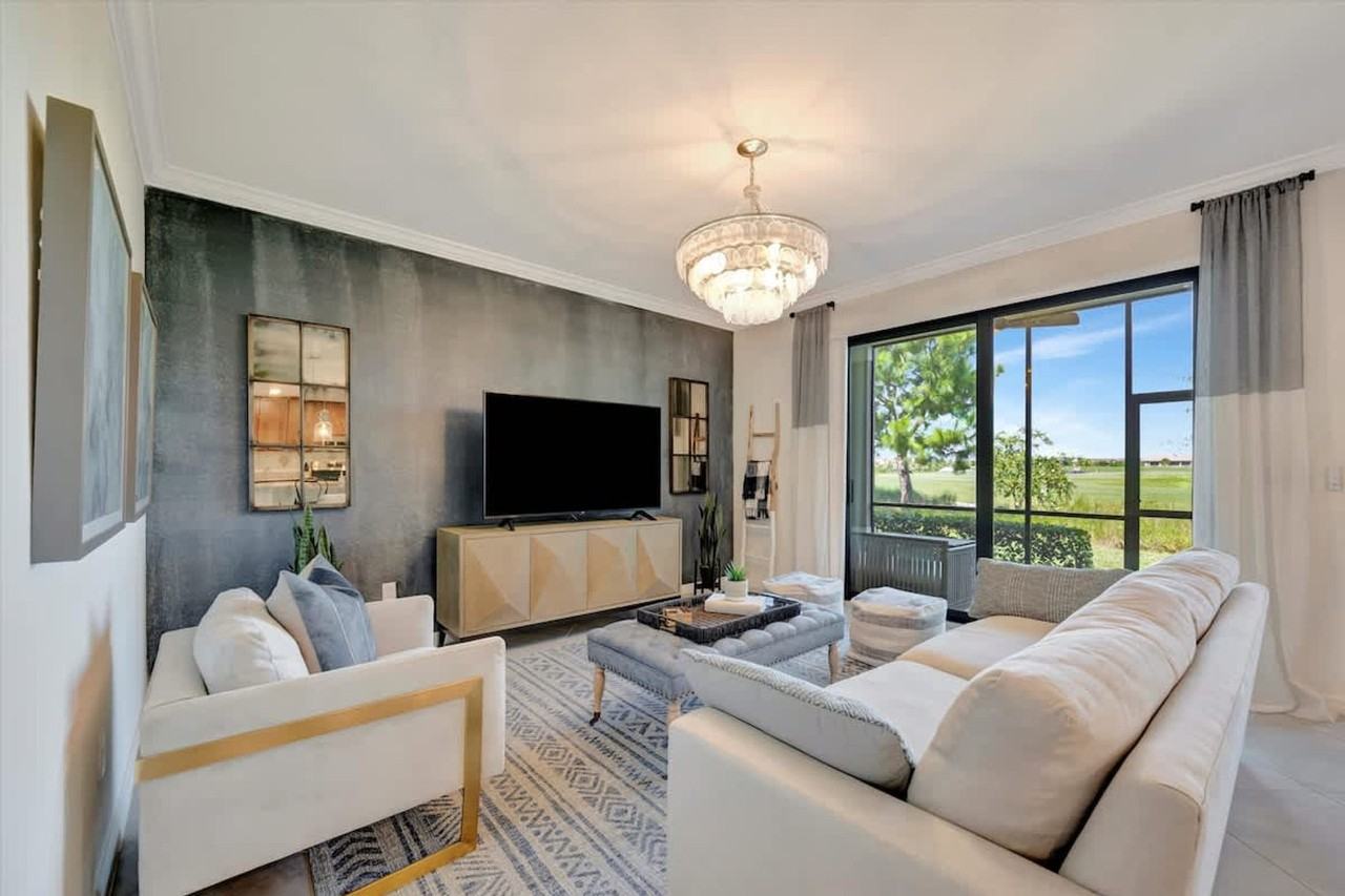 5720 Palmer Cir #1264163P - Photo 3 of 37