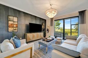 featured image of 5720 Palmer Cir