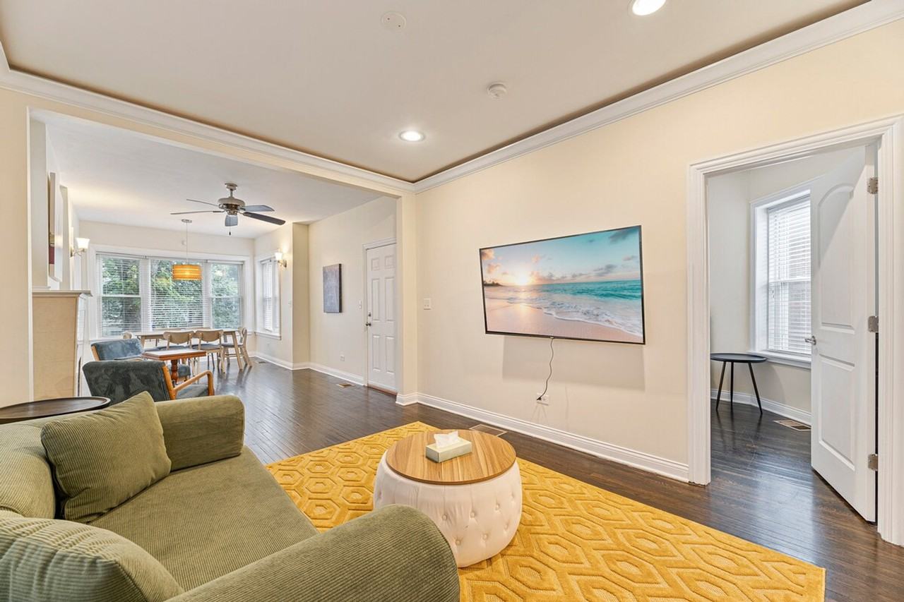 1351 N Lawndale Ave #1265099P - Photo 5 of 16