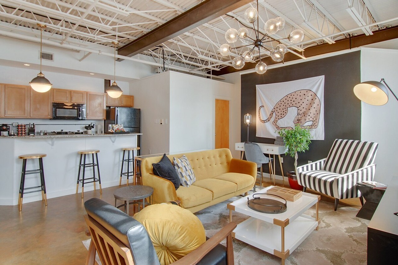 527 Saint Joseph St #1265388P - Photo 2 of 17