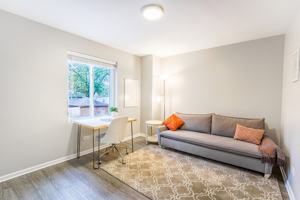 featured image of 931 West Glen Flora Avenue