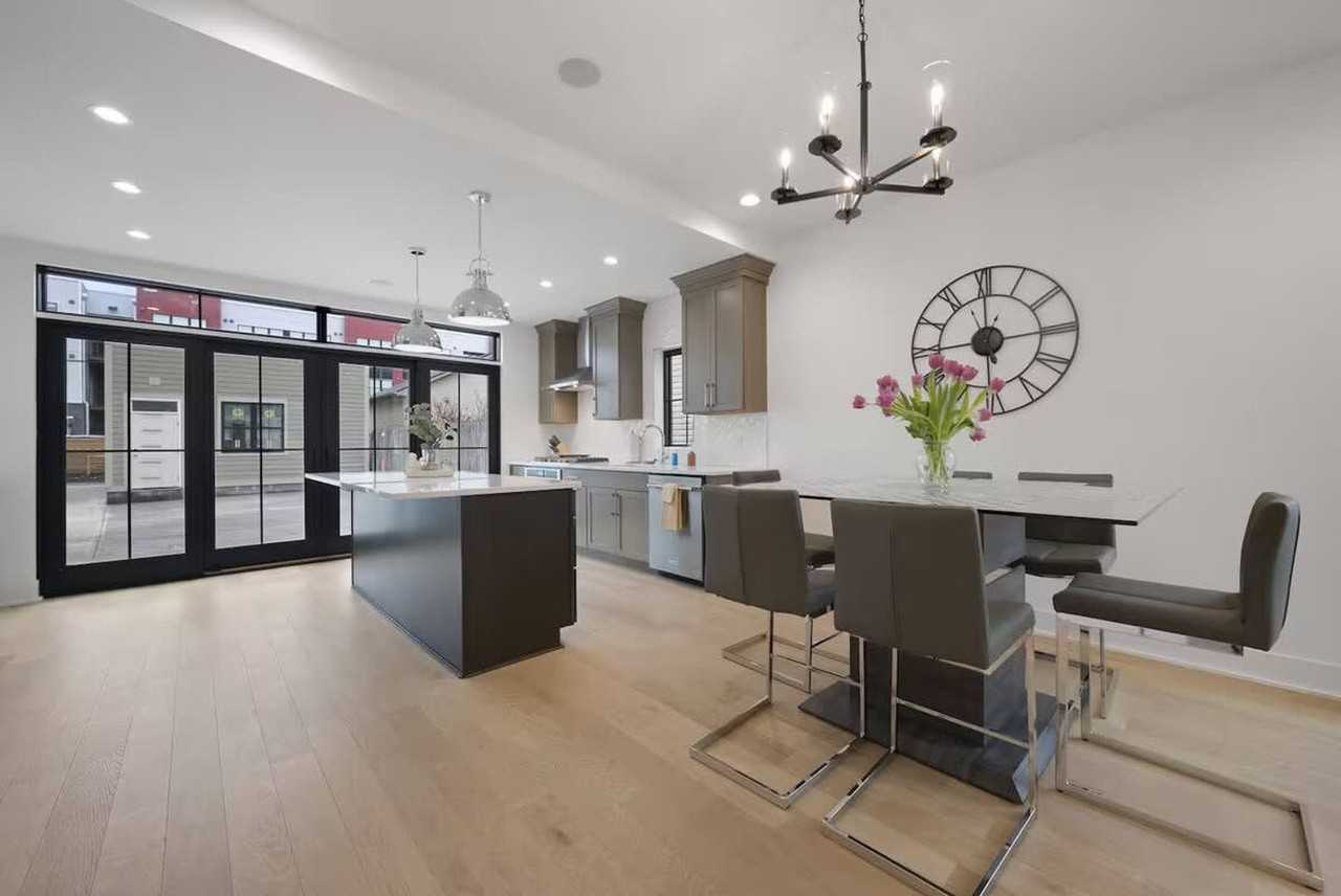 990 N 6th St #1265640P - Photo 3 of 38