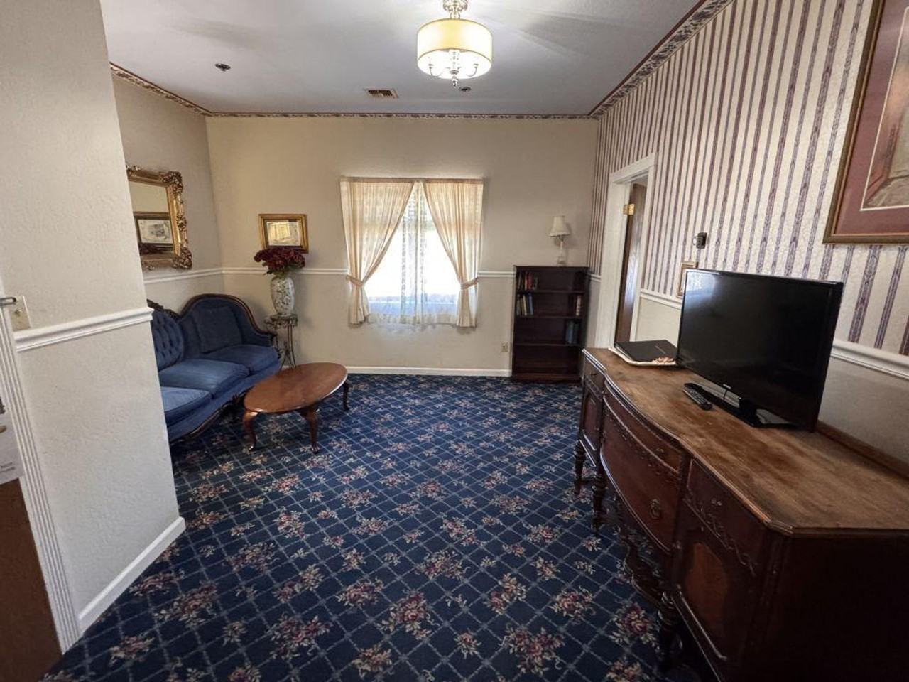 300 Main Street - Photo 3 of 20