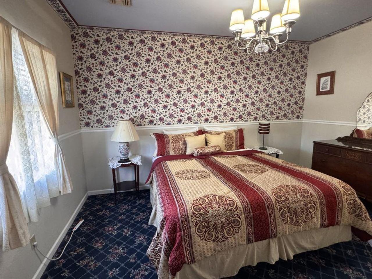 300 Main Street - Photo 4 of 20