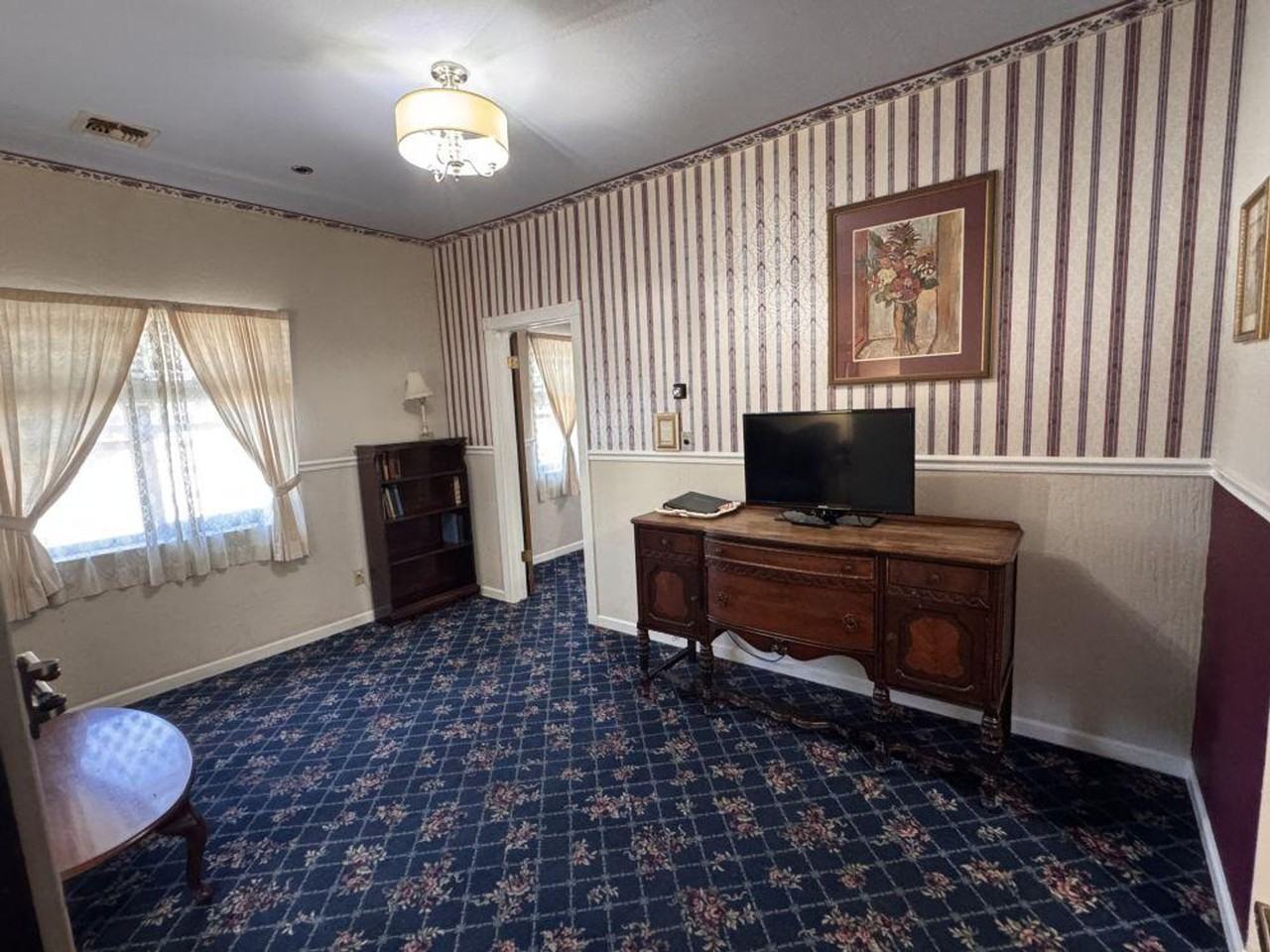 300 Main Street - Photo 6 of 20