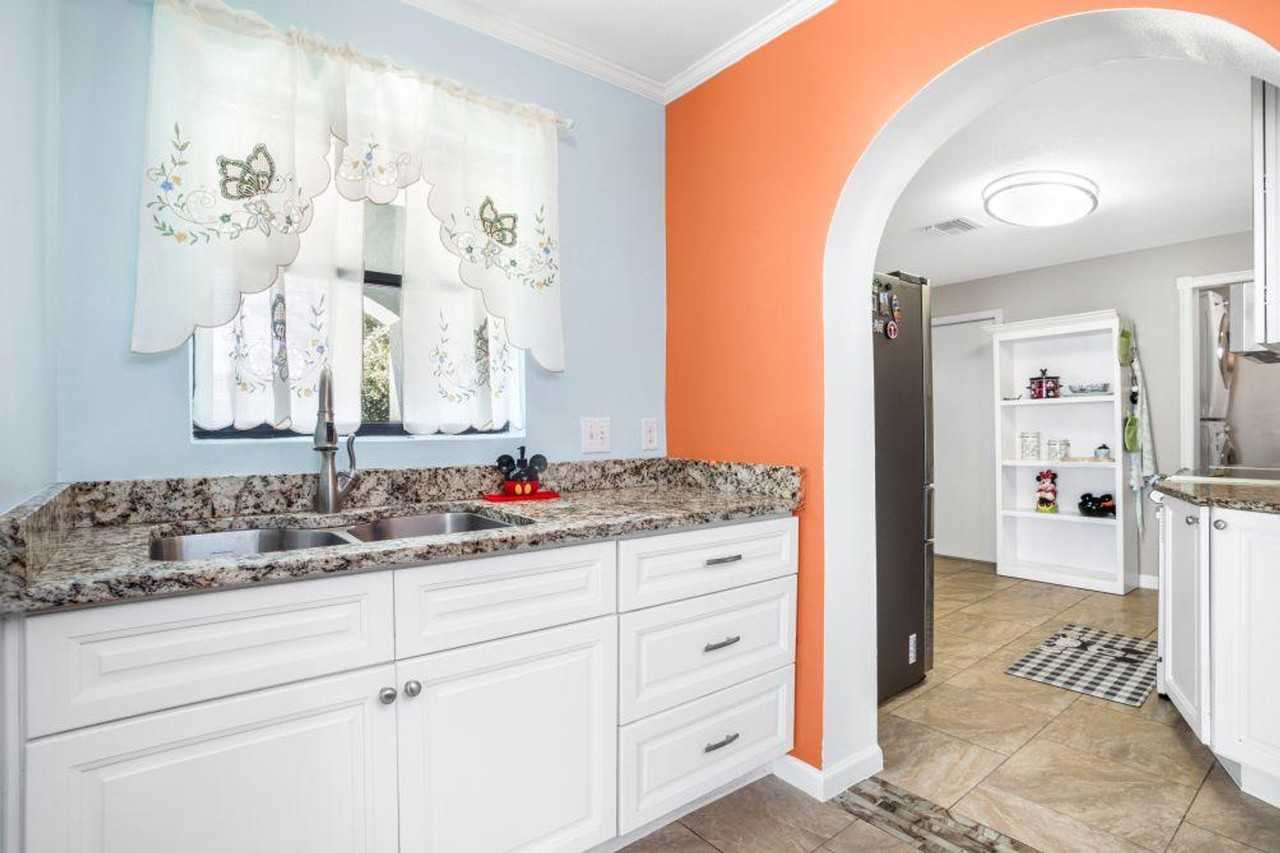 117 Wellington Rd #1266281P - Photo 7 of 19