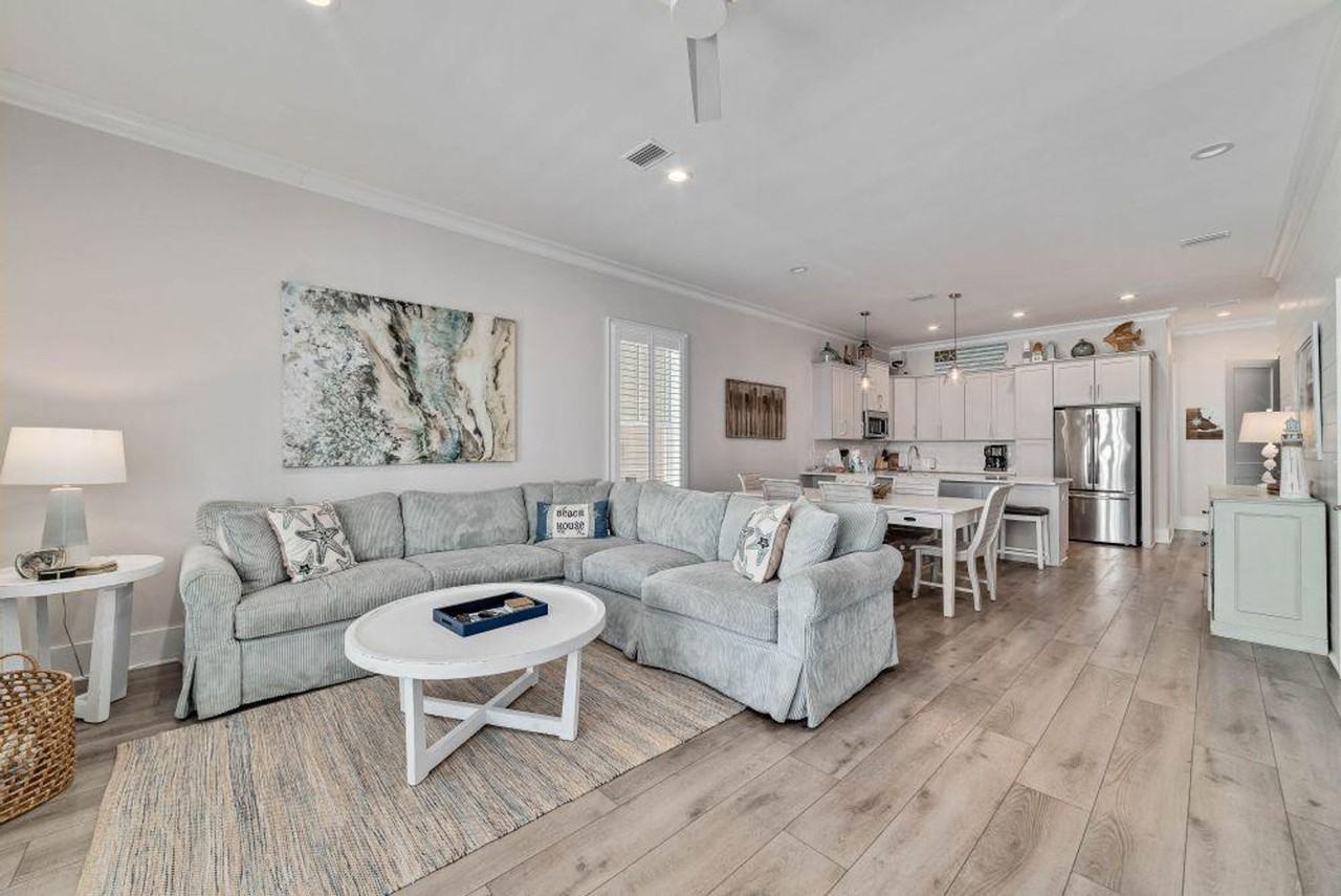 1592 W Beach Blvd #1266997P - Photo 5 of 26