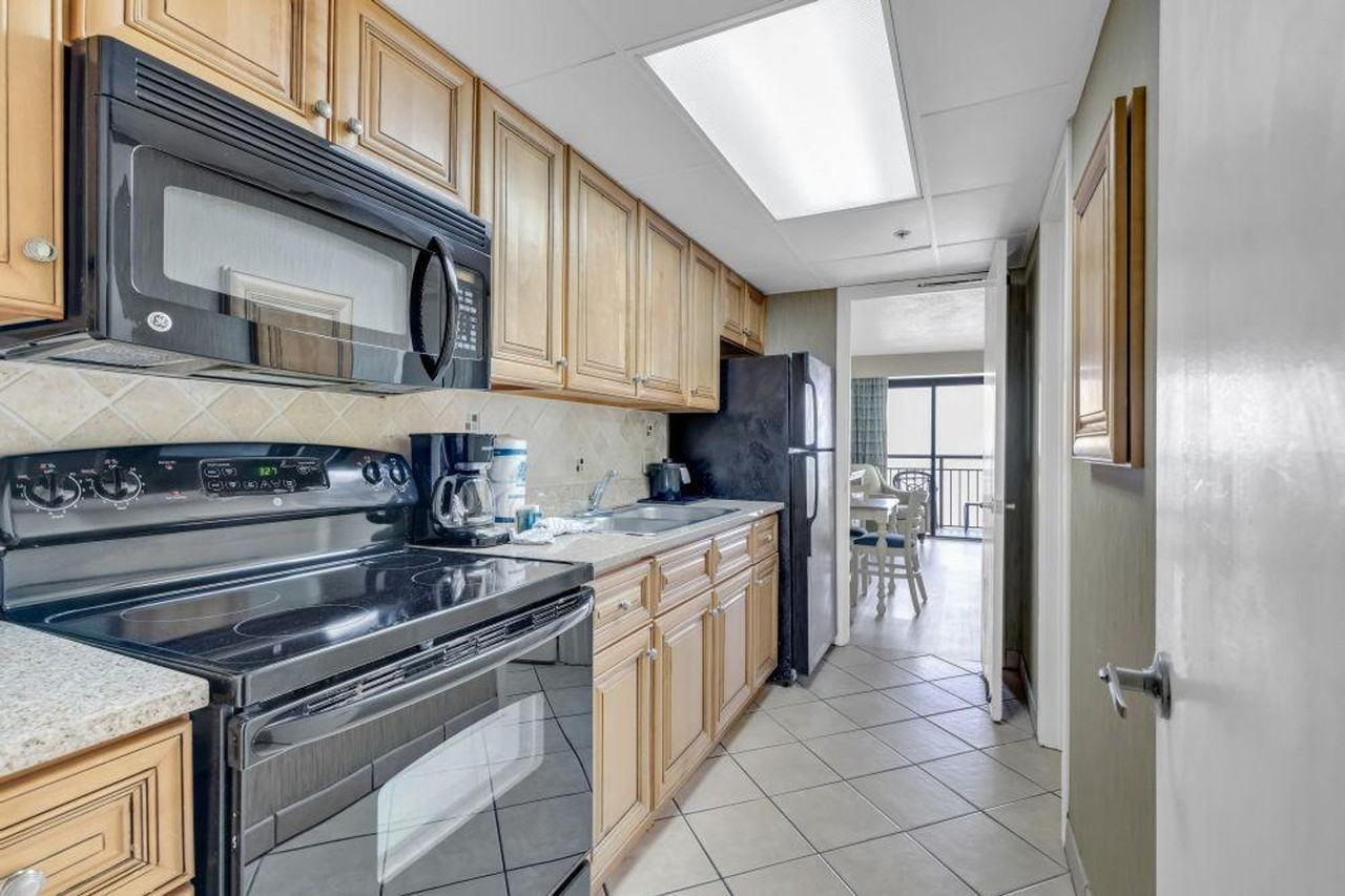 3000 N Ocean Blvd #1268156P - Photo 3 of 24