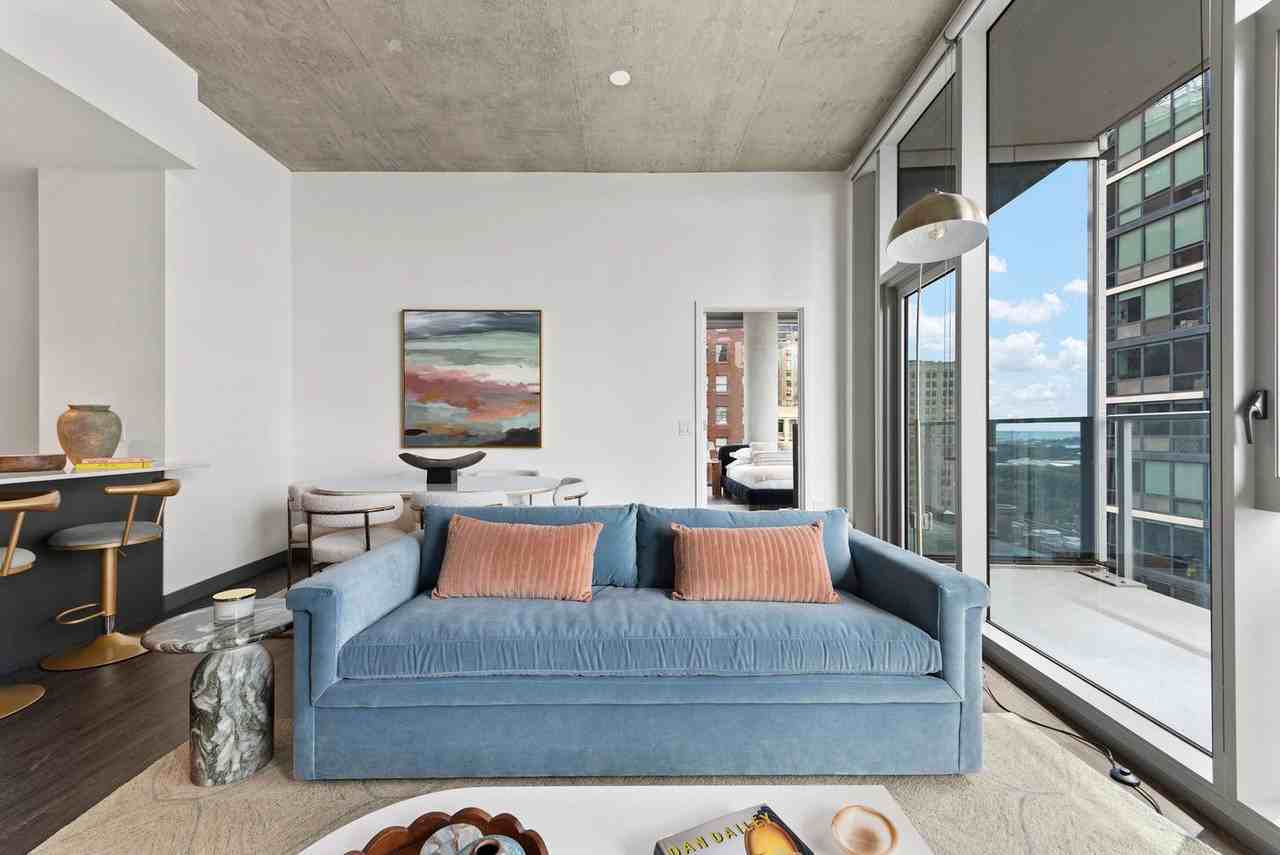 60 East Randolph Street - Photo 7 of 50