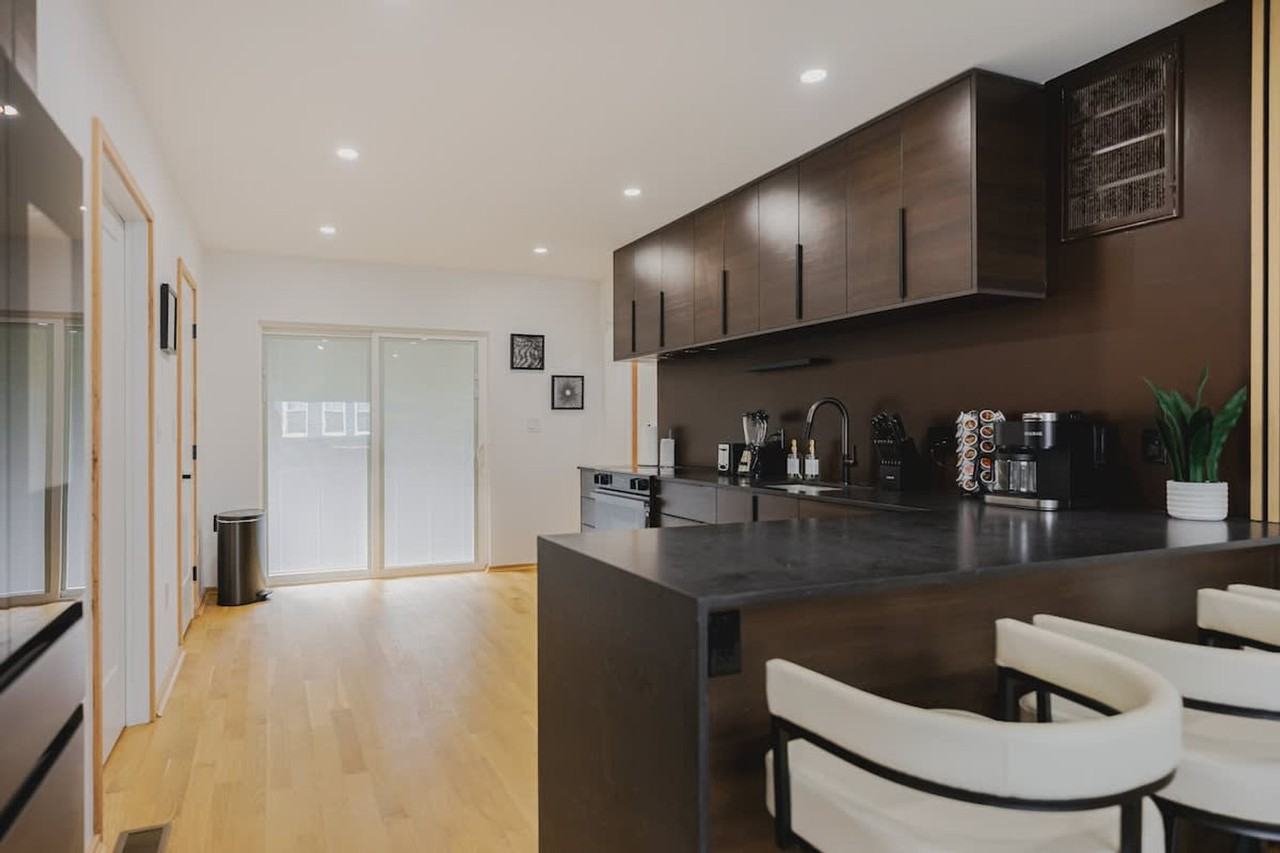 99 Bennington St #1271278P - Photo 3 of 33