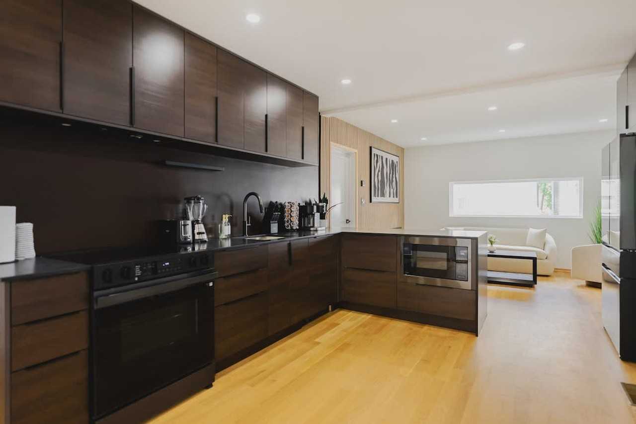 99 Bennington St #1271278P - Photo 6 of 33