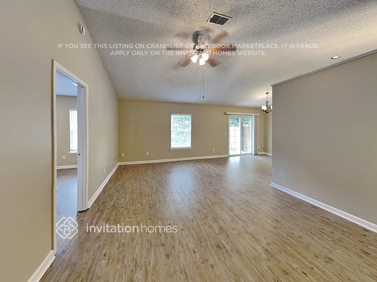 9562 Sugar Hollow Ln - Photo 4 of 16