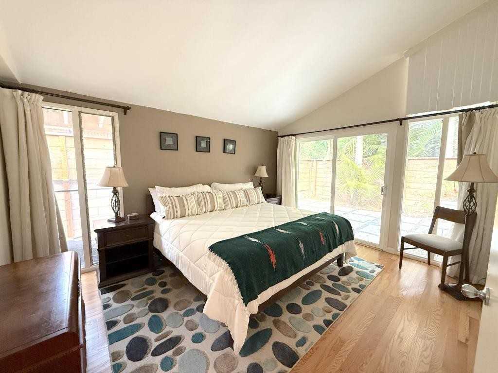 345 N Ontare Rd - Photo 6 of 14