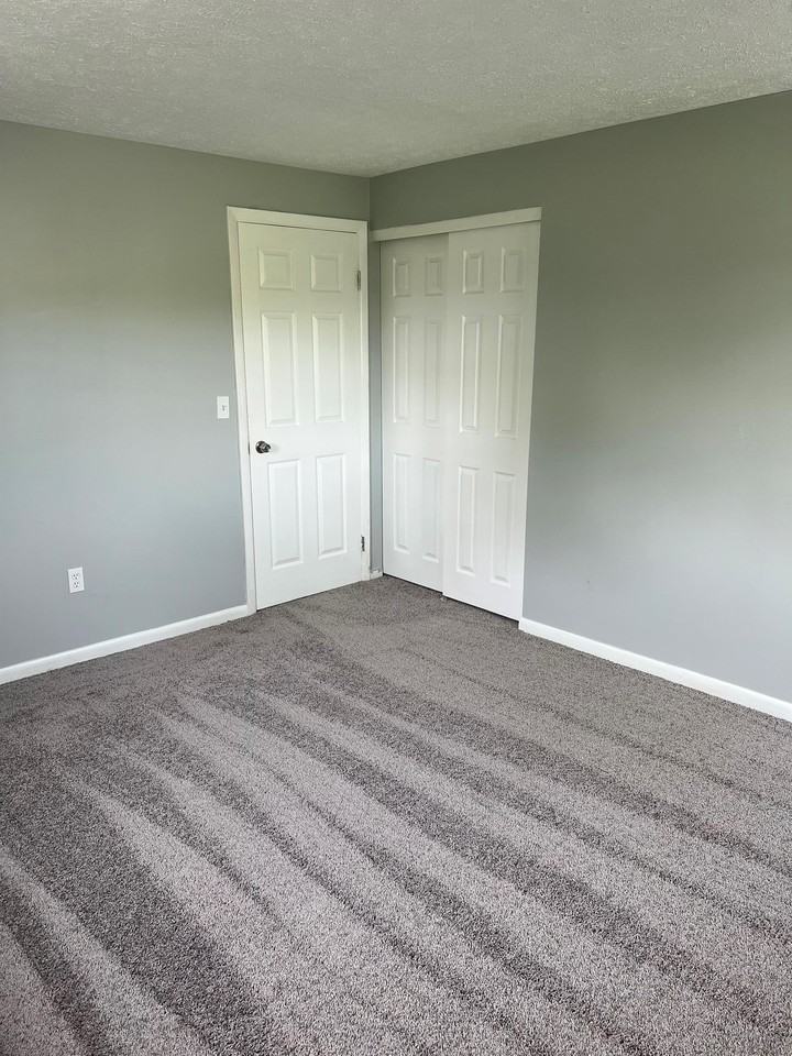 23 Allandale Dr #A - Photo 3 of 15