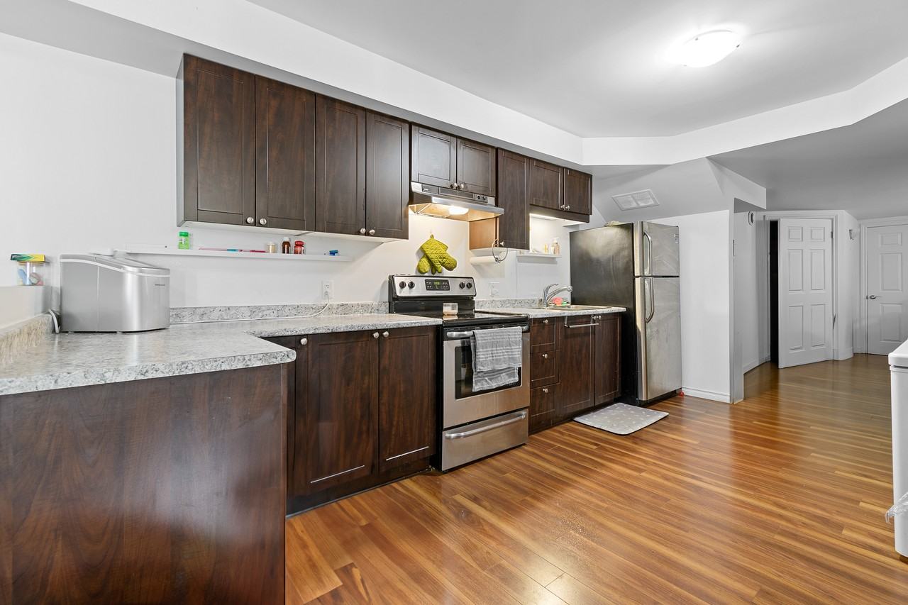 3G-160 Prescott Street - Photo 2 of 19