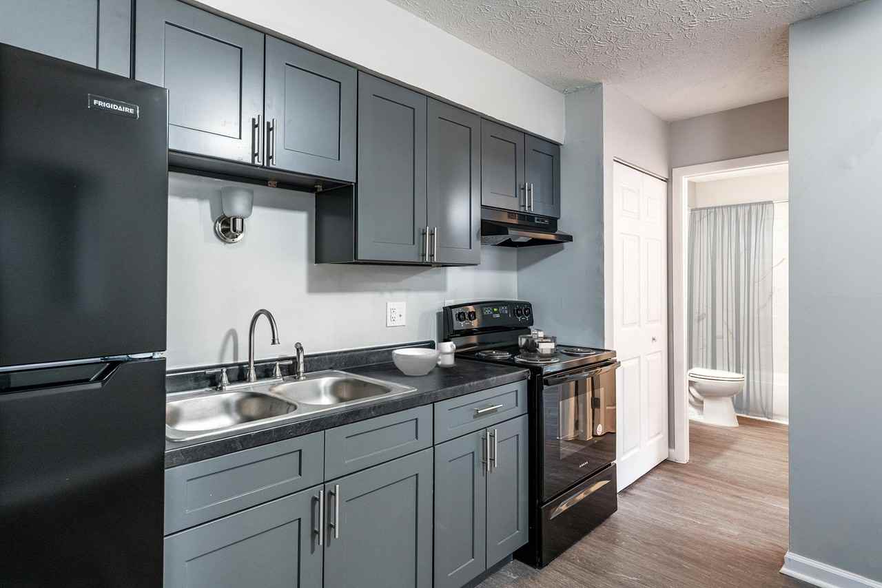 Avalon Apartments - Photo 2 of 28