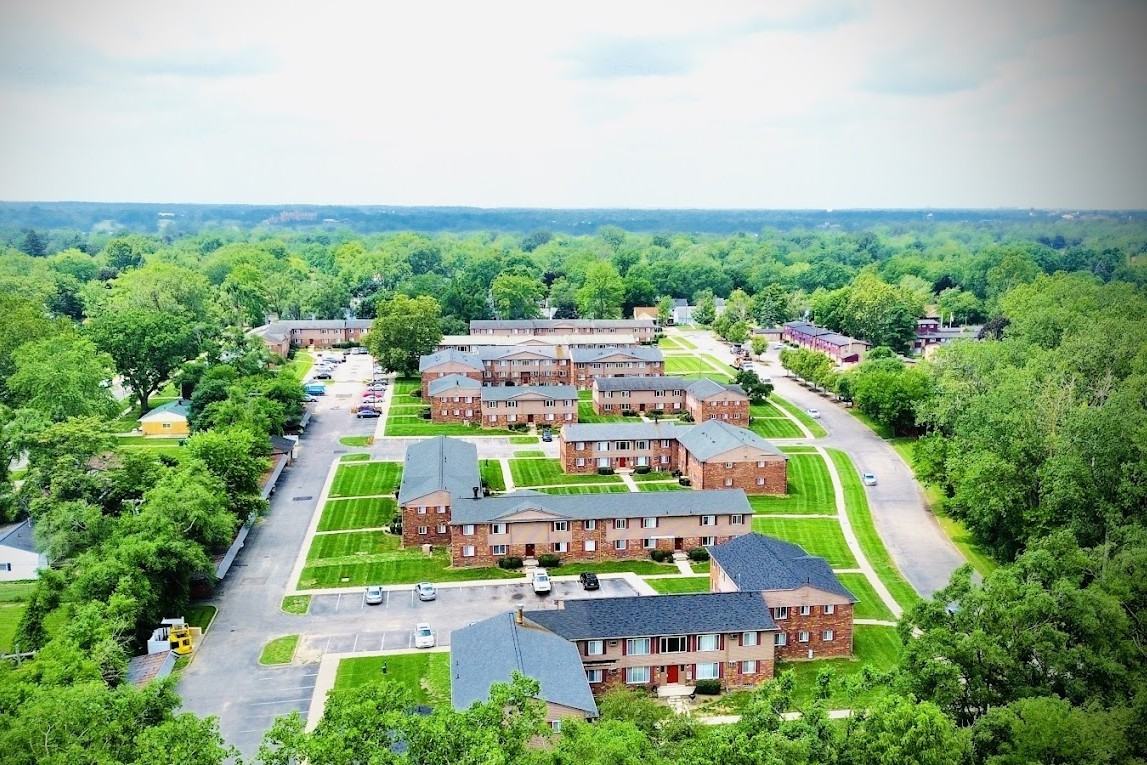 Village Grove - Photo 5 of 49