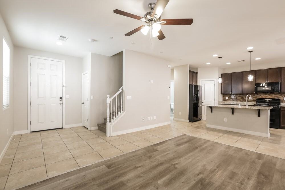 7563 Bethel Cove Ct - Photo 5 of 17
