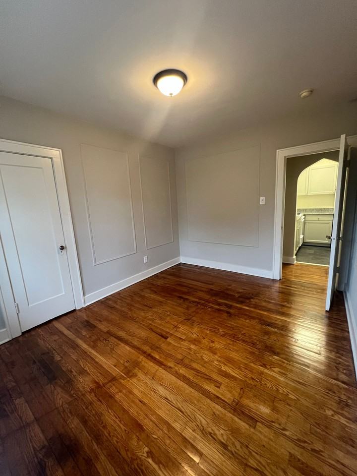 826 Chestnut Street - Photo 2 of 12