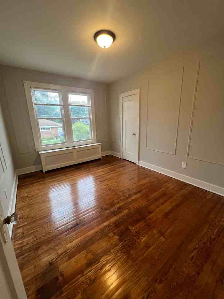 826 Chestnut Street - Photo 4 of 12