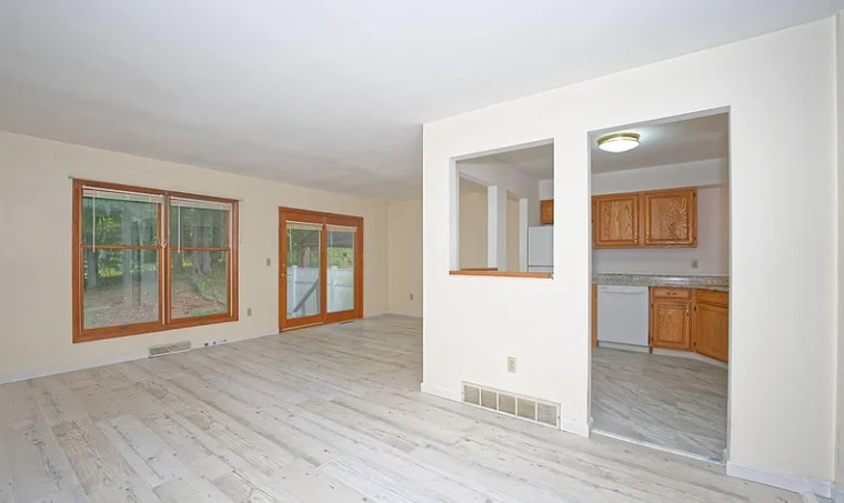 69 Brenden Ct - Photo 3 of 20