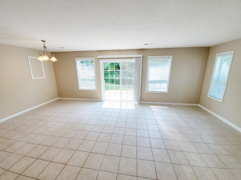 4927 Grouse Hollow Dr - Photo 3 of 12