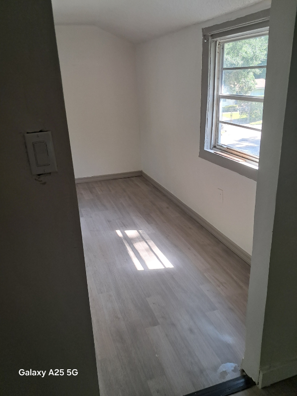 2351 Dukes Ave - Photo 3 of 12