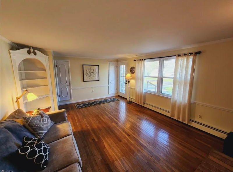 118 Fairview Rd - Photo 2 of 11