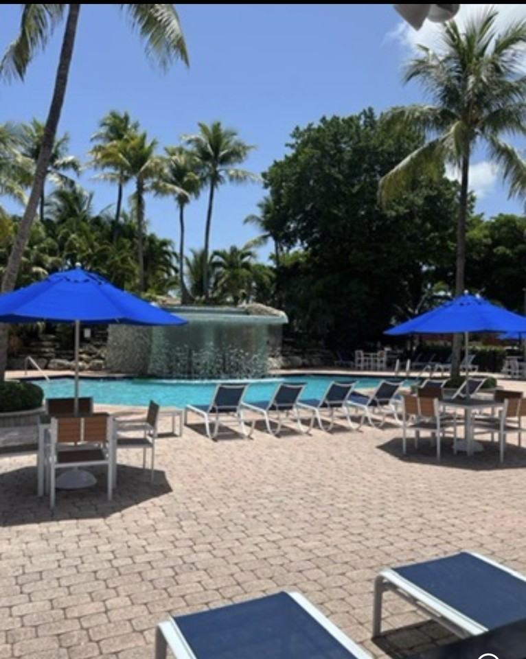 19477 Northeast 10th Avenue - Photo 2 of 9