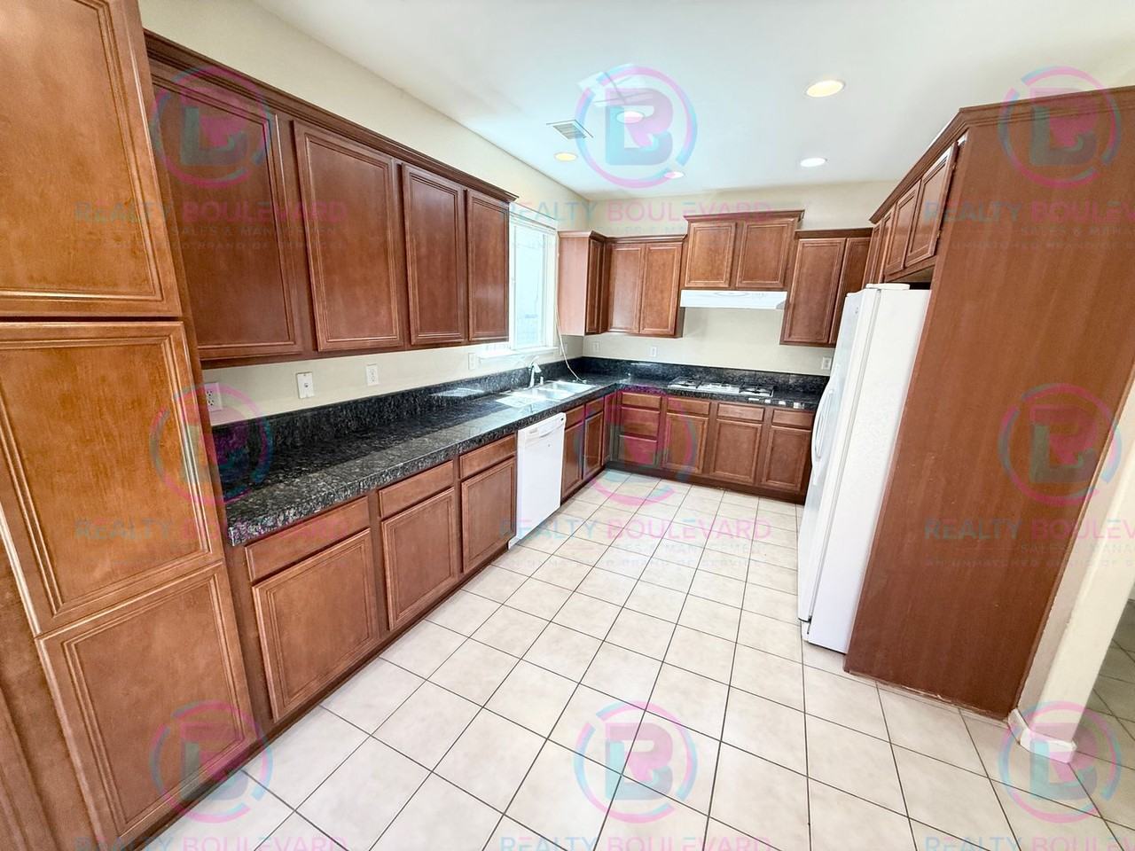 1905 Cave Rock Rd - Photo 2 of 18
