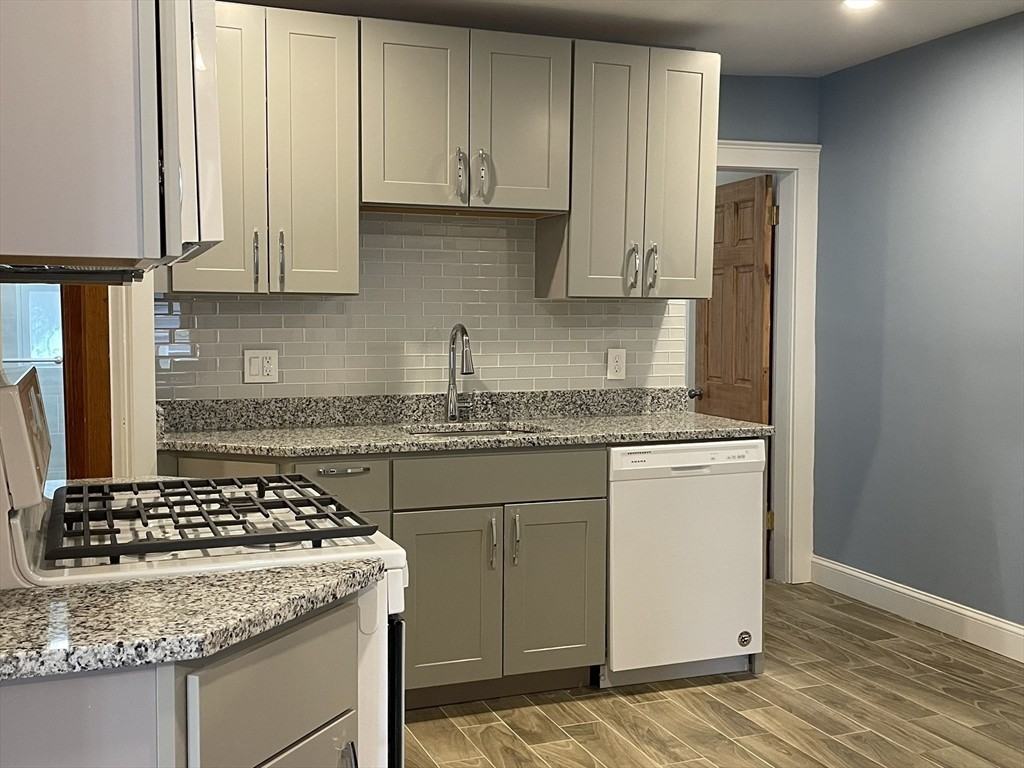 23 Lothrop Ave #1 - Photo 2 of 14