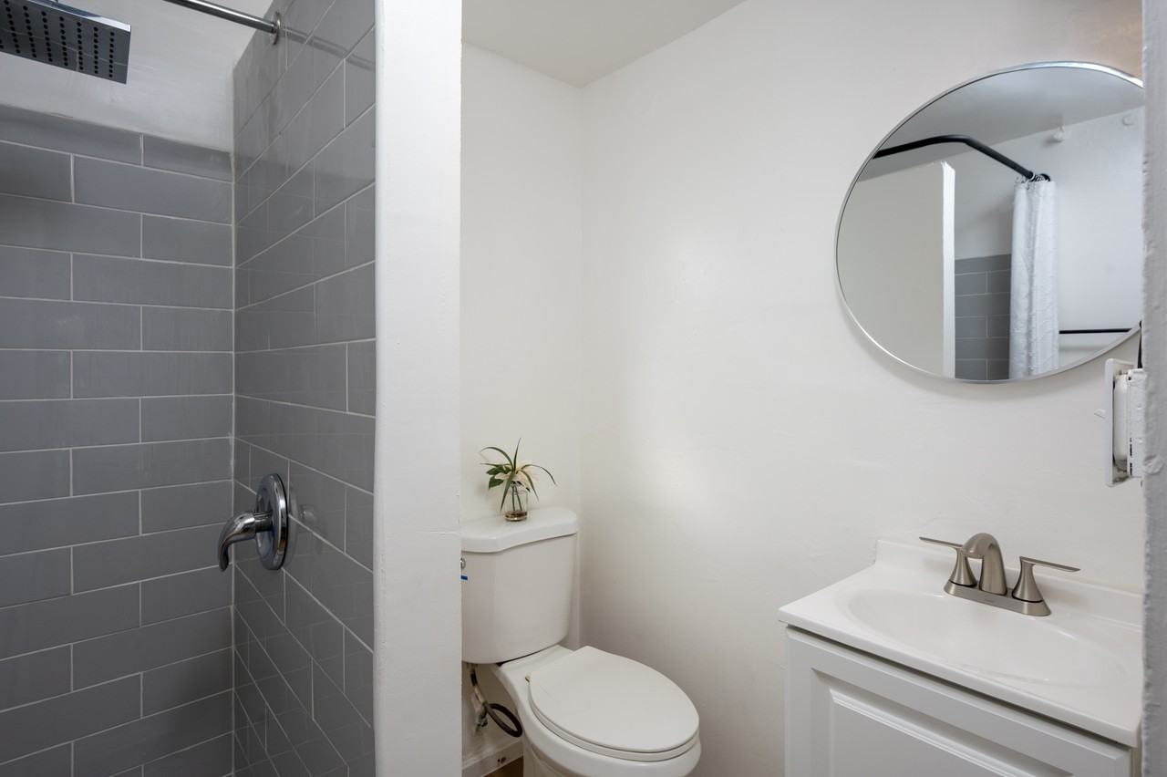 1701 14th St S #A - Photo 2 of 16
