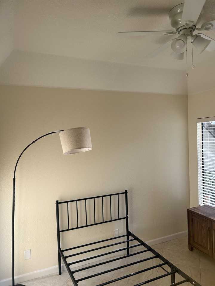 22765 Lakeway Dr #425 - Photo 5 of 16