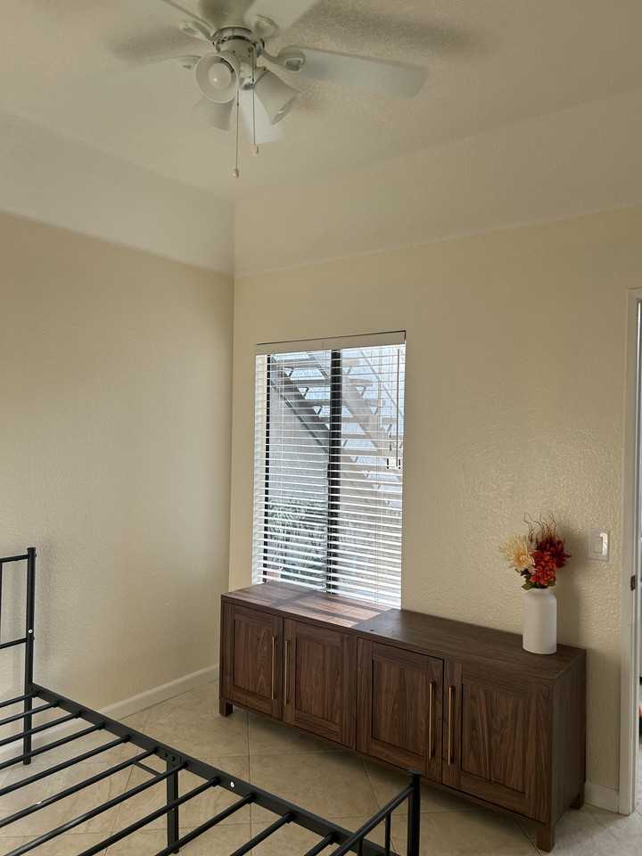 22765 Lakeway Dr #425 - Photo 7 of 16