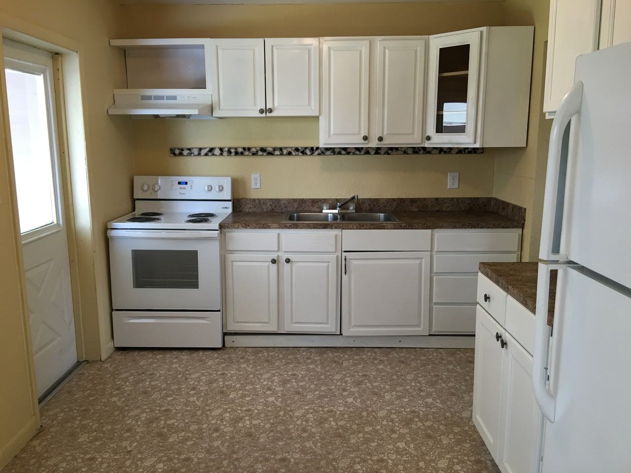 1218 Avenue L #NA - Photo 6 of 13