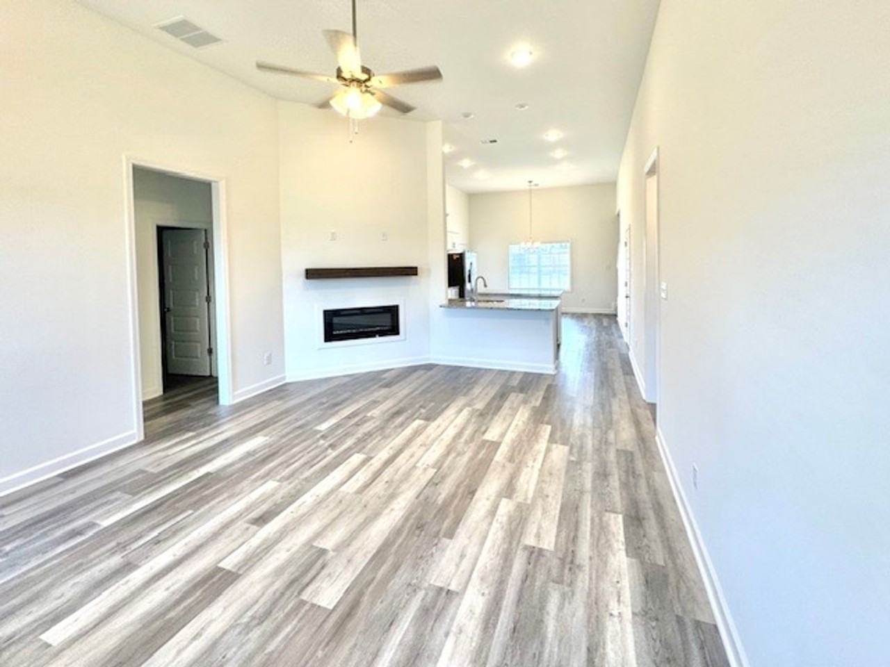 80 Primrose Ln - Photo 2 of 15