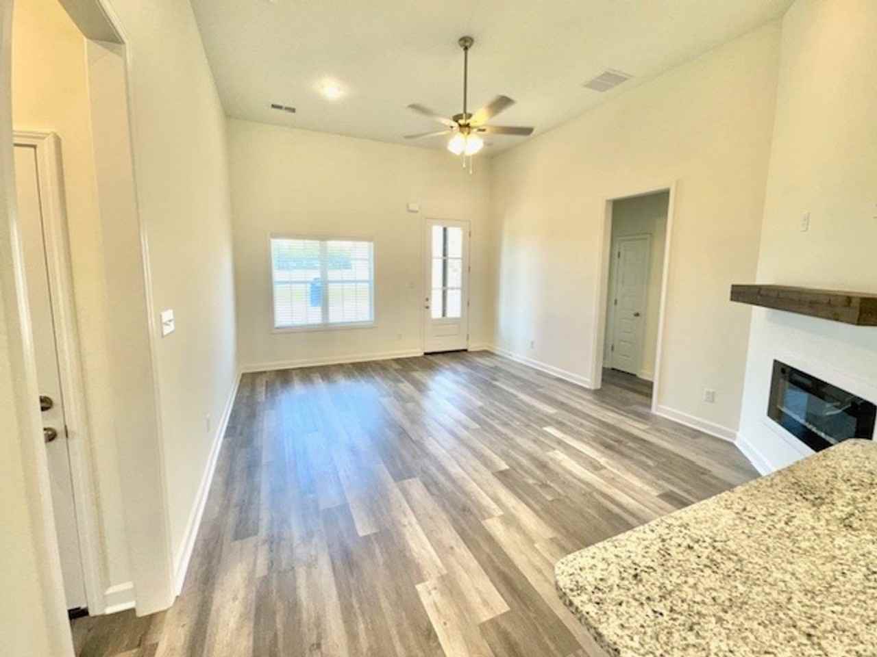 80 Primrose Ln - Photo 3 of 15