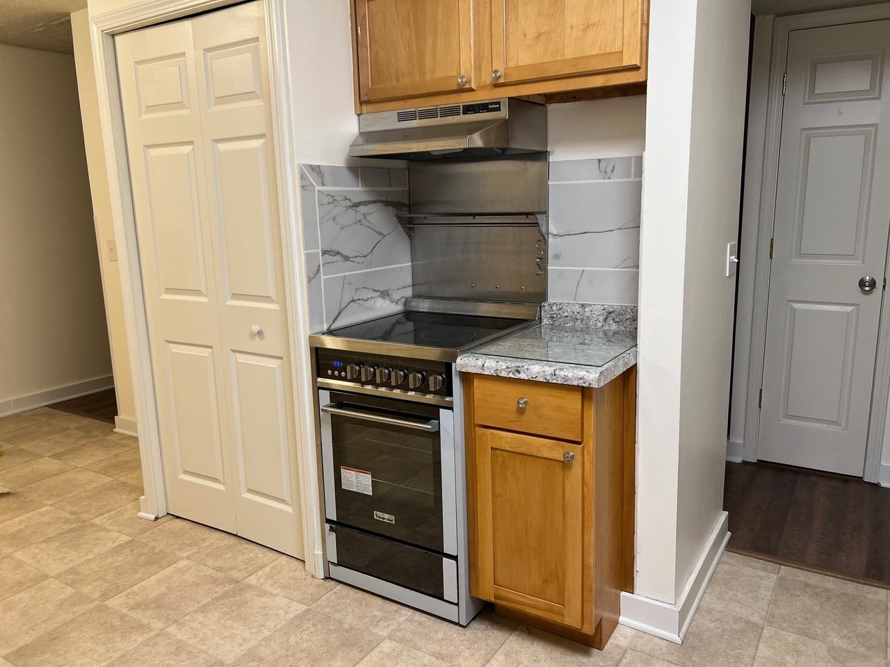 629 Denton Ave #NA - Photo 6 of 9