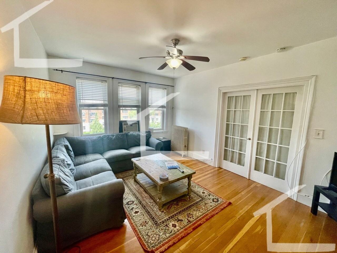 1662 Commonwealth Ave - Photo 4 of 18