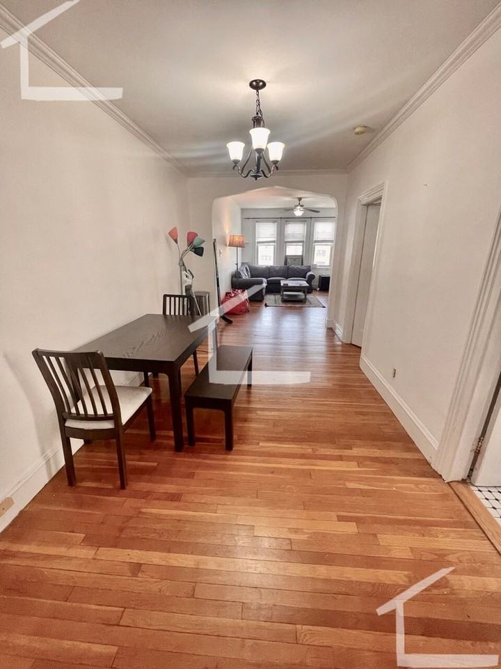 1662 Commonwealth Ave - Photo 7 of 18