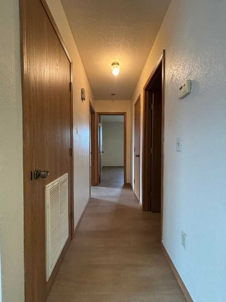 2862 S Meadowbrook Ave #2 - Photo 4 of 10