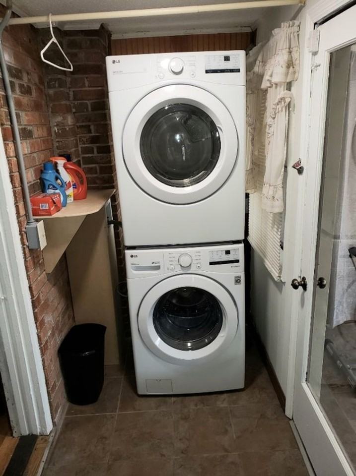 1837 Williams St - Photo 5 of 13