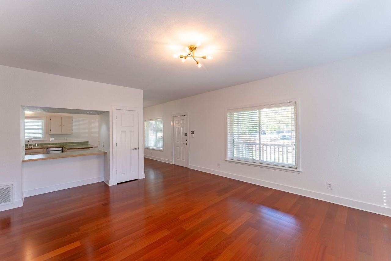 1209 E 3rd St - Photo 6 of 23