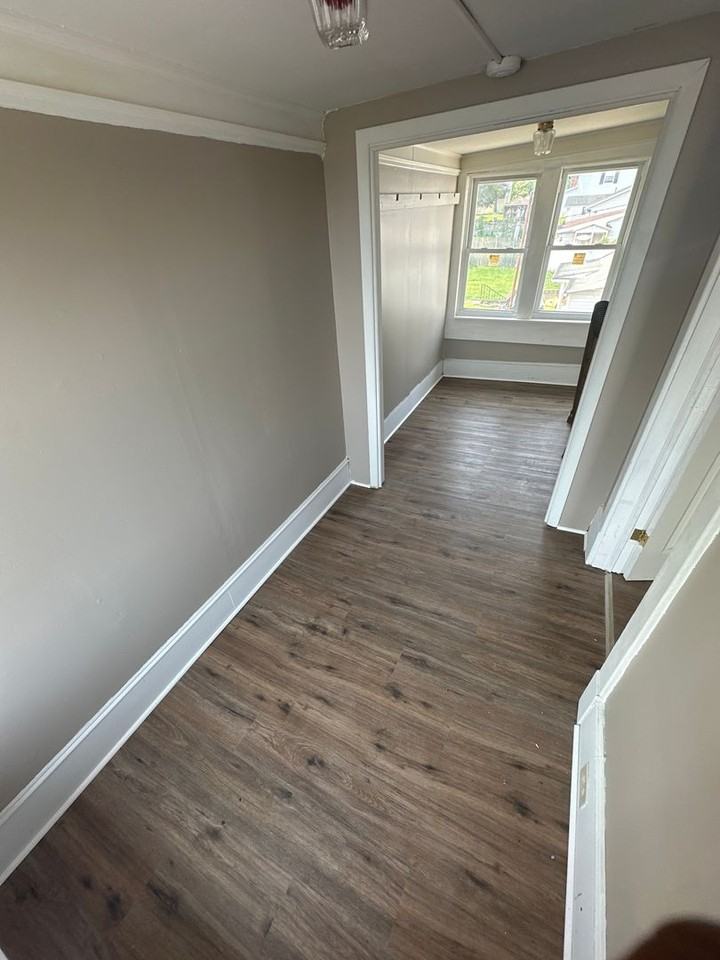 295 E State St - Photo 2 of 13